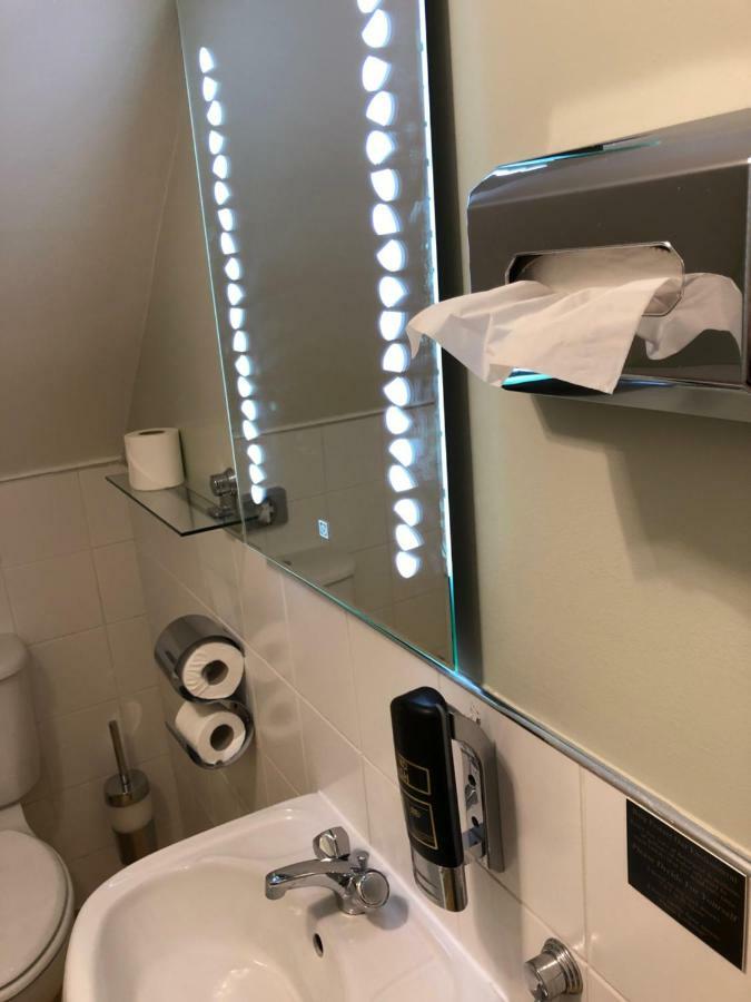Amber Heights Bed & Breakfast Galway Bagian luar foto