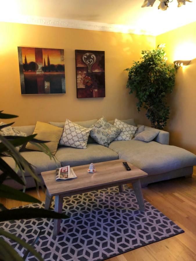 Amber Heights Bed & Breakfast Galway Bagian luar foto